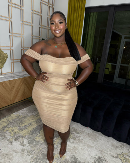 “Sandy Seduction” Off-Shoulder Bodycon Dress